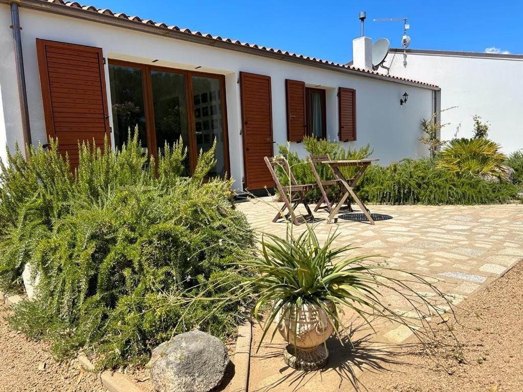 La Piana Holiday House Bassacutena Exterior foto