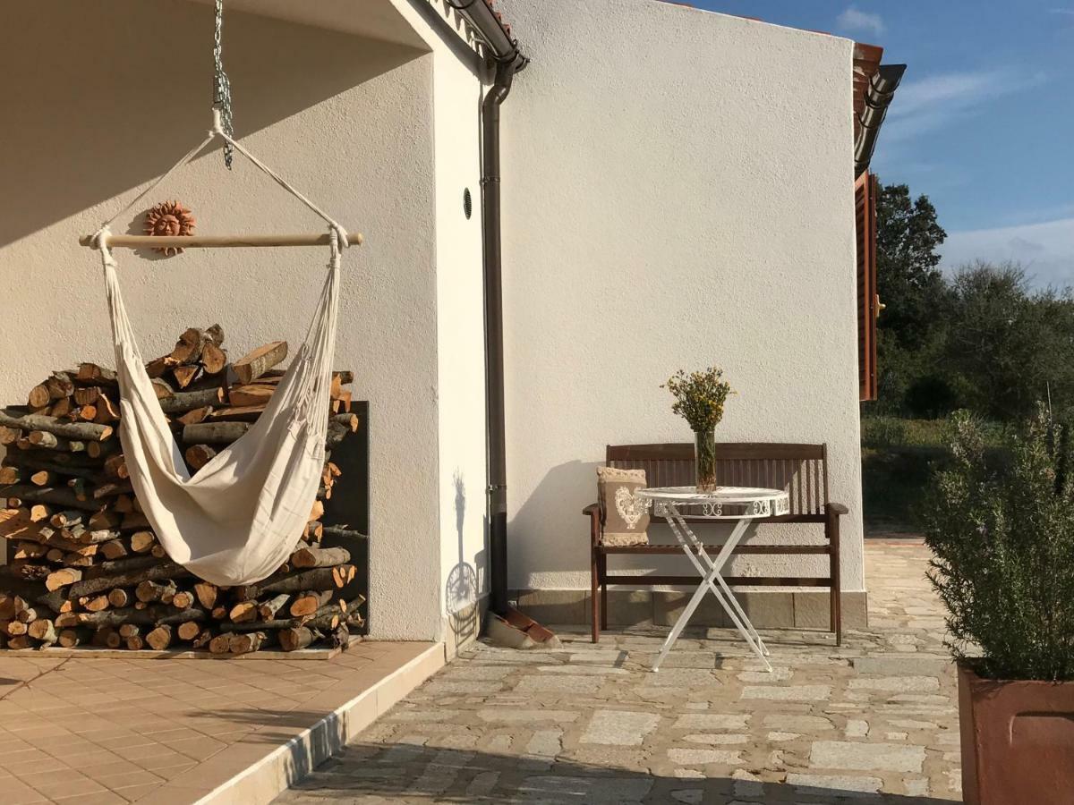 La Piana Holiday House Bassacutena Exterior foto